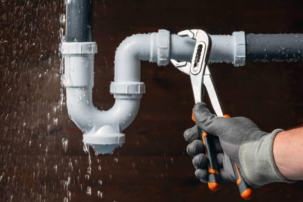 Professional Drain Cleaning technician working in Edwardsville, IL